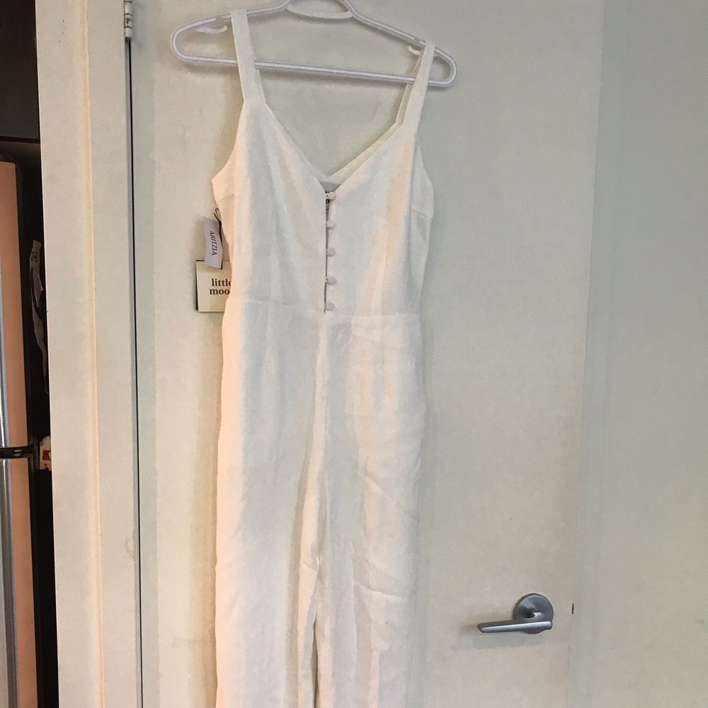 Aritzia little moon white jumpsuit size 2brand new